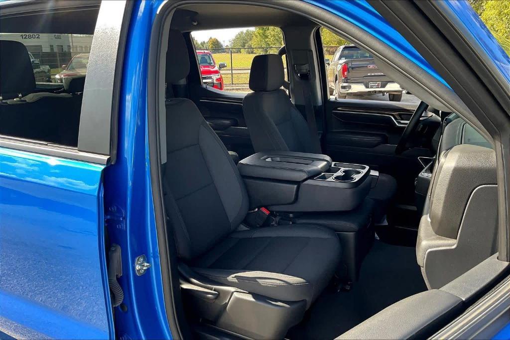 used 2025 Chevrolet Silverado 1500 car, priced at $43,327