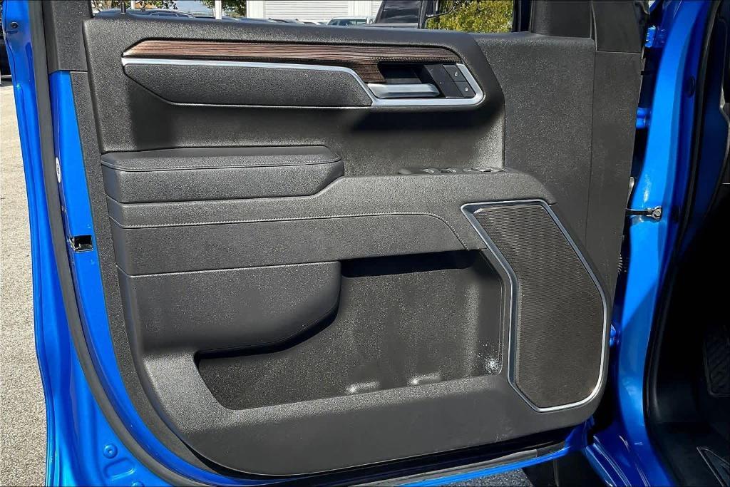 used 2025 Chevrolet Silverado 1500 car, priced at $43,327