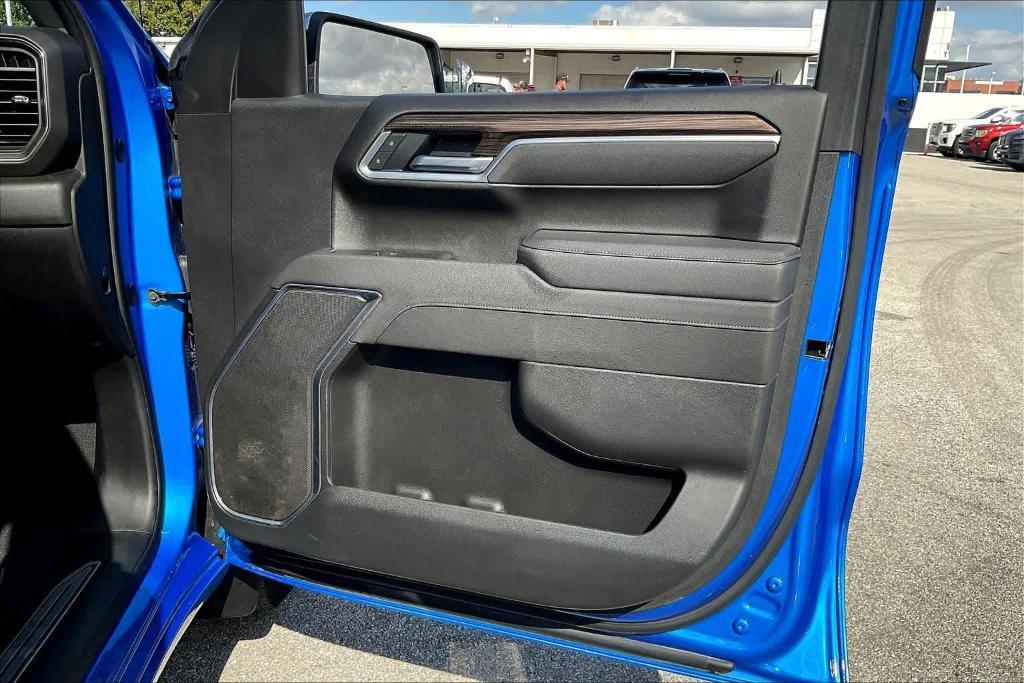 used 2025 Chevrolet Silverado 1500 car, priced at $43,327