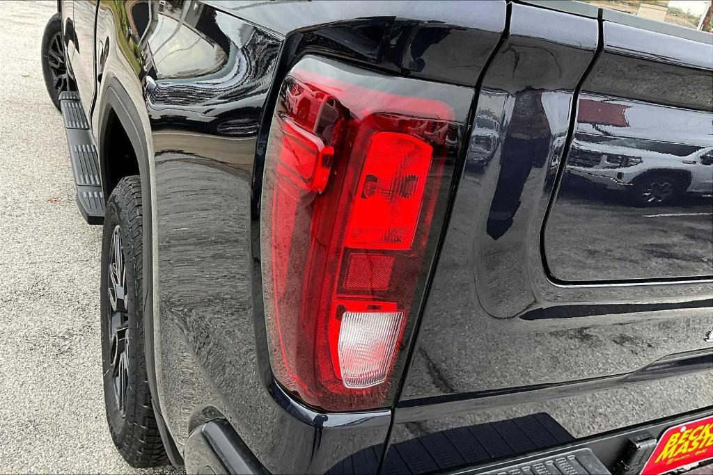 new 2025 GMC Sierra 1500 car, priced at $57,355