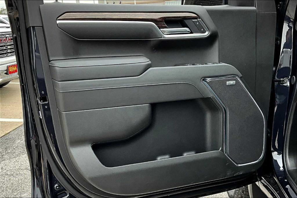 new 2025 GMC Sierra 1500 car, priced at $57,355