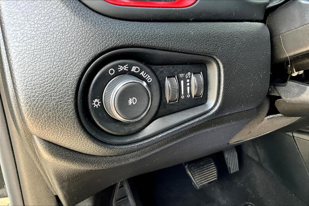 used 2020 Jeep Renegade car, priced at $18,997