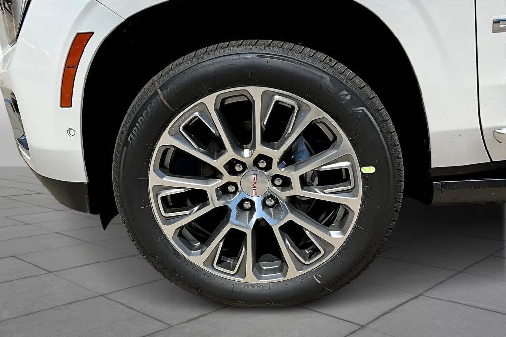 new 2025 GMC Yukon car, priced at $86,359