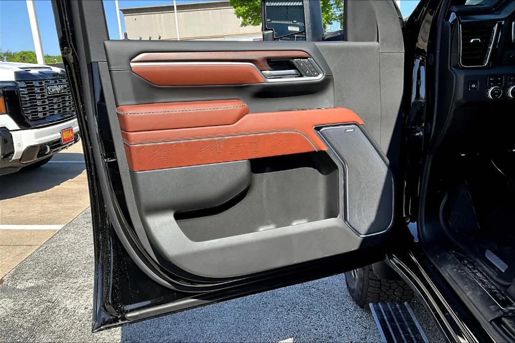 new 2025 GMC Sierra 2500 car, priced at $98,625