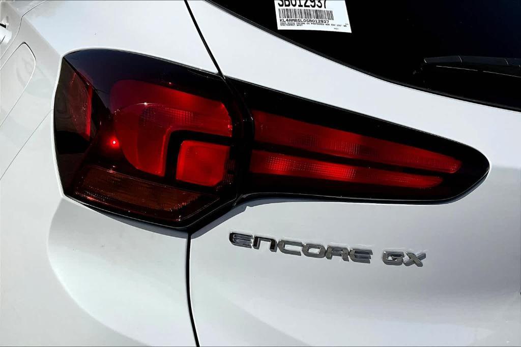 new 2025 Buick Encore GX car, priced at $24,516