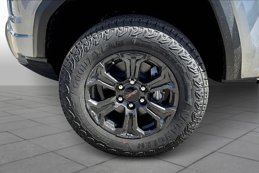 new 2025 GMC Canyon car, priced at $42,925