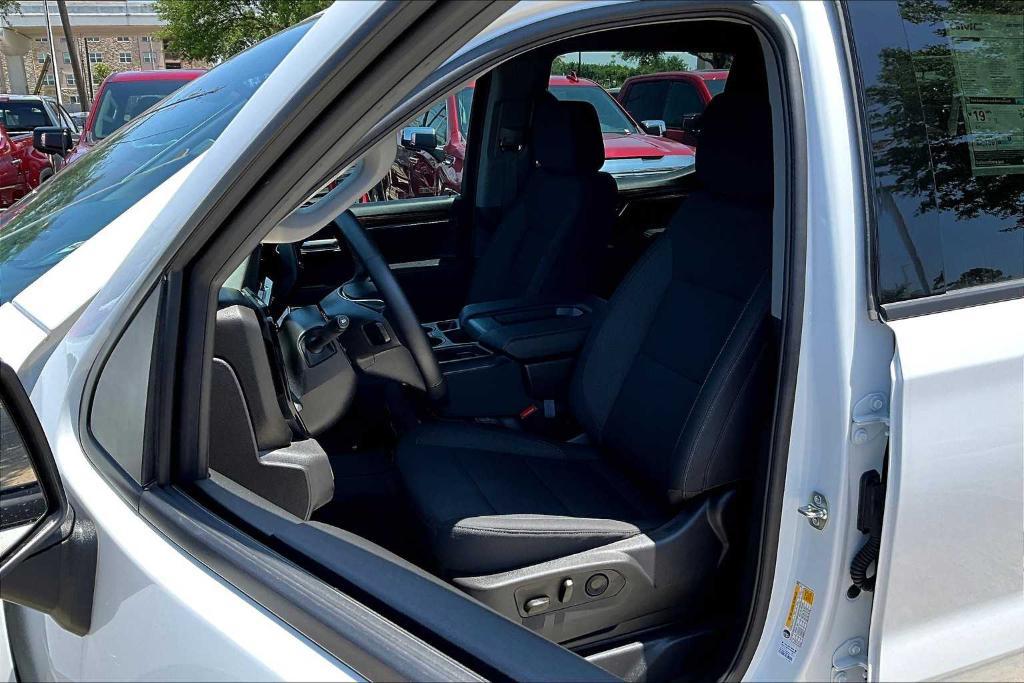 new 2025 GMC Sierra 1500 car, priced at $44,960