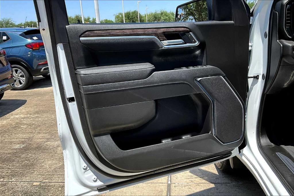 new 2025 GMC Sierra 1500 car, priced at $44,960