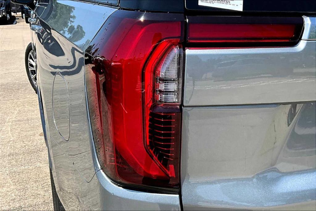 new 2025 GMC Yukon XL car, priced at $83,216
