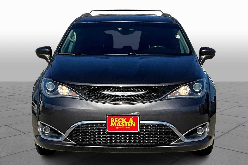 used 2017 Chrysler Pacifica car, priced at $12,417