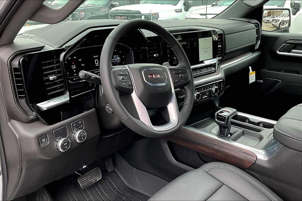 new 2025 GMC Sierra 1500 car, priced at $52,030