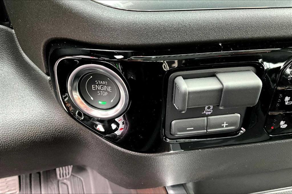new 2025 GMC Sierra 1500 car, priced at $52,030