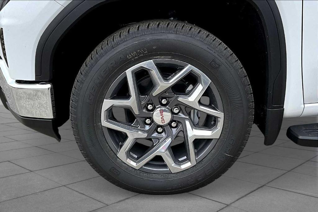 new 2025 GMC Sierra 1500 car, priced at $52,030