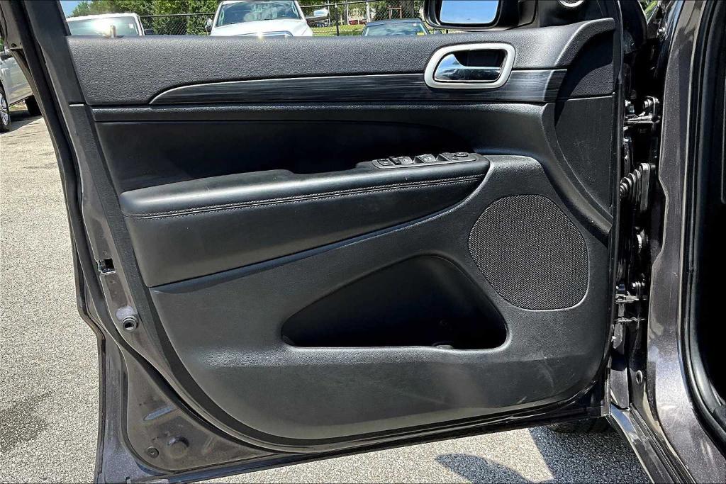used 2021 Jeep Grand Cherokee car, priced at $24,277