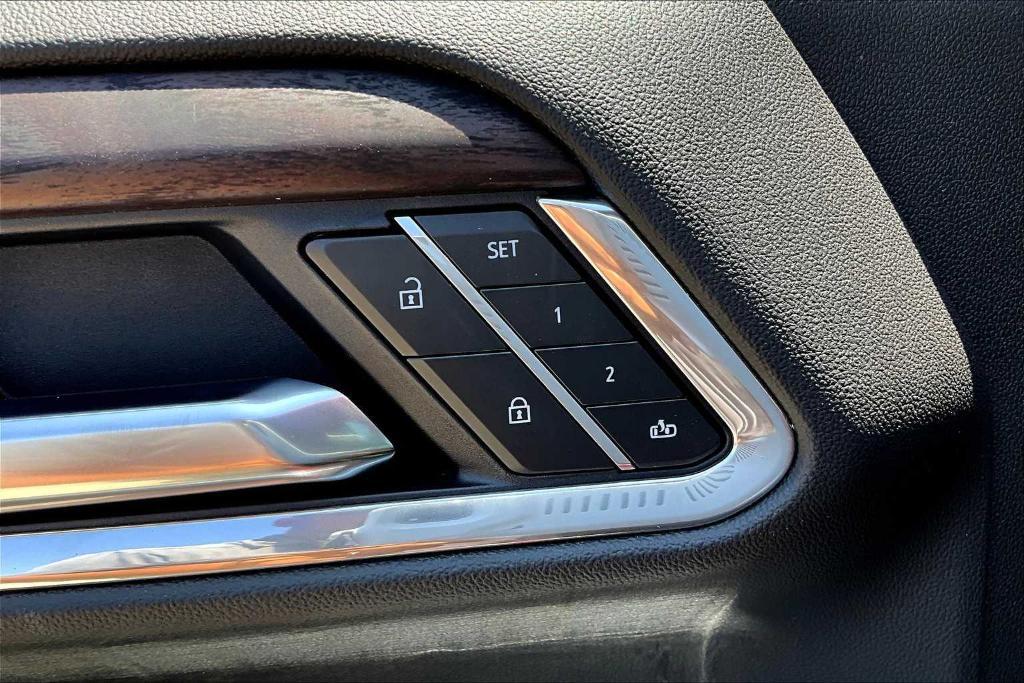 new 2025 GMC Sierra 1500 car, priced at $53,995