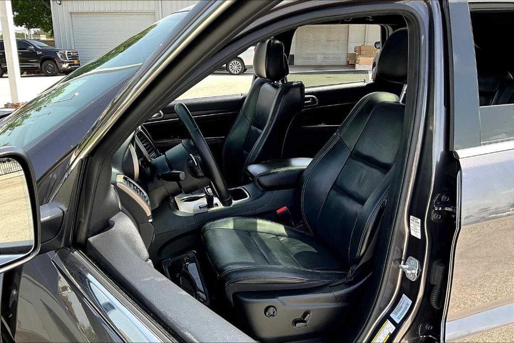 used 2015 Jeep Grand Cherokee car, priced at $12,428
