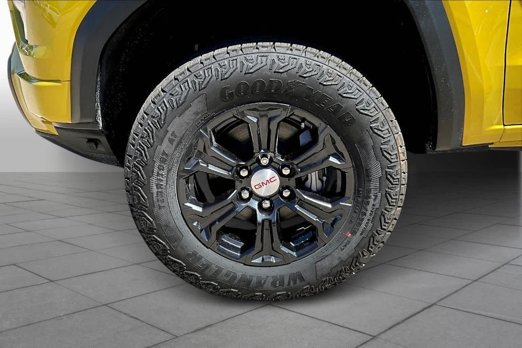 new 2024 GMC Canyon car, priced at $46,128