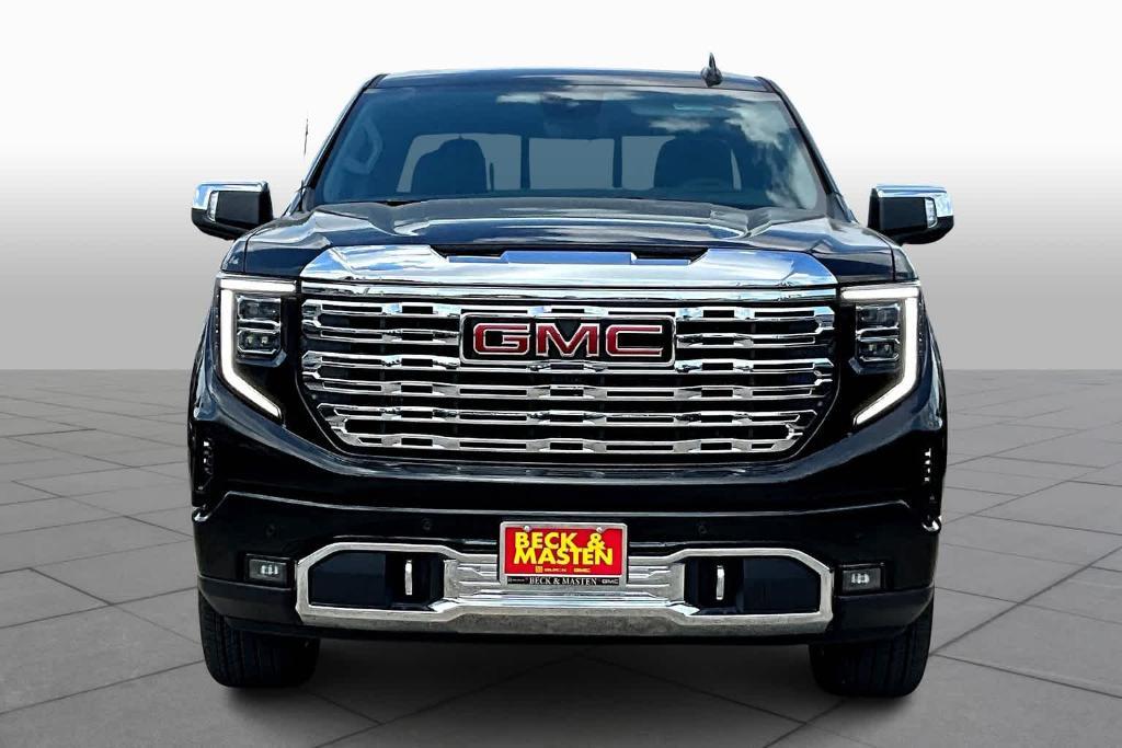 new 2025 GMC Sierra 1500 car, priced at $70,202