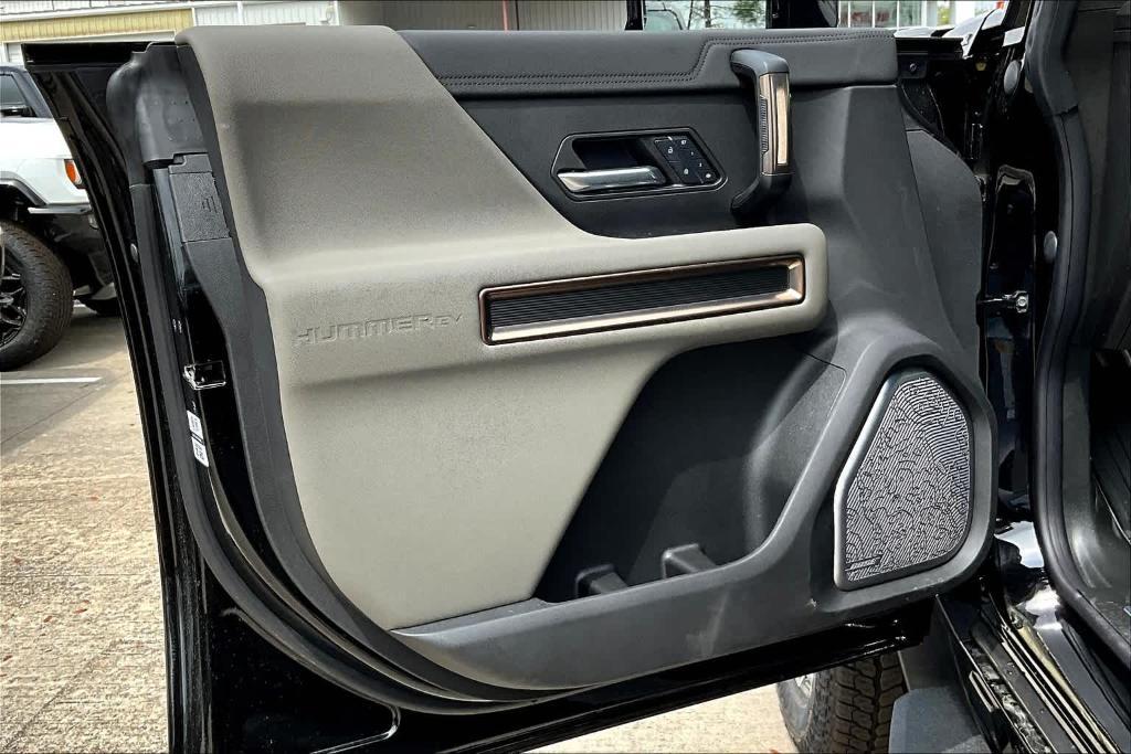 new 2025 GMC HUMMER EV SUV car, priced at $106,285