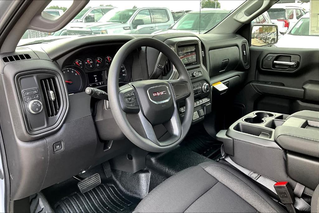 new 2025 GMC Sierra 1500 car, priced at $39,901