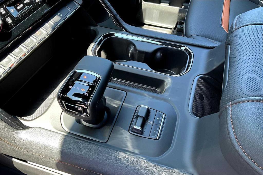 new 2025 GMC Sierra 1500 car, priced at $70,700