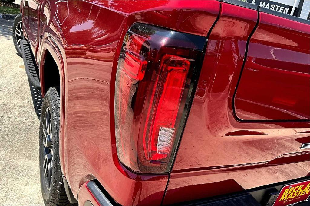 new 2025 GMC Sierra 1500 car, priced at $70,700