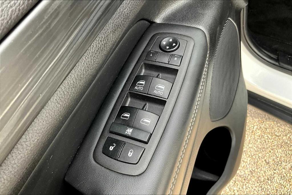 used 2021 Jeep Grand Cherokee car, priced at $25,958