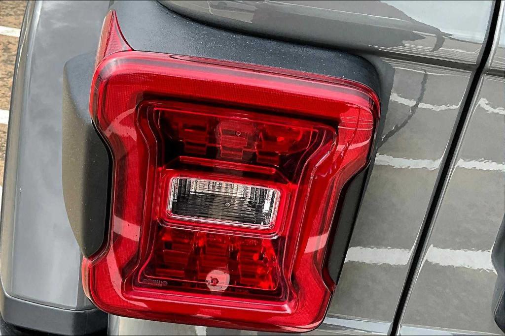 used 2021 Jeep Wrangler Unlimited car, priced at $37,977