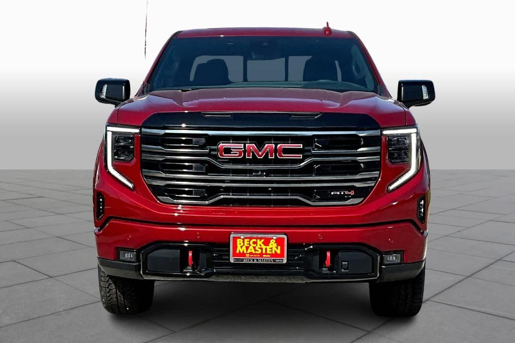 new 2025 GMC Sierra 1500 car, priced at $73,084