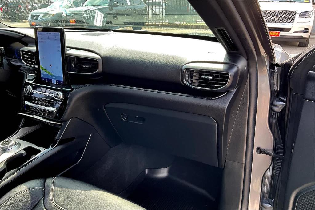 used 2023 Ford Explorer car, priced at $41,948