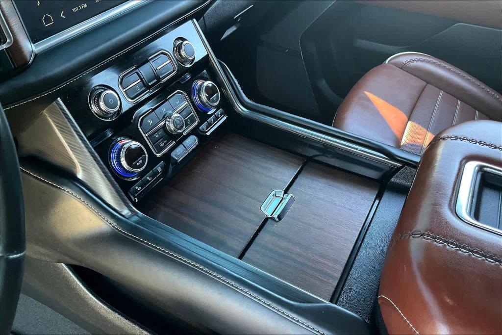 used 2024 GMC Yukon car, priced at $81,598