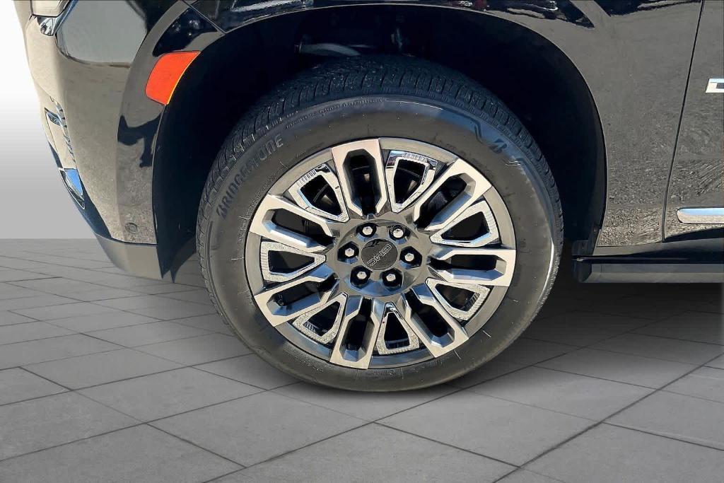 used 2024 GMC Yukon car, priced at $81,598