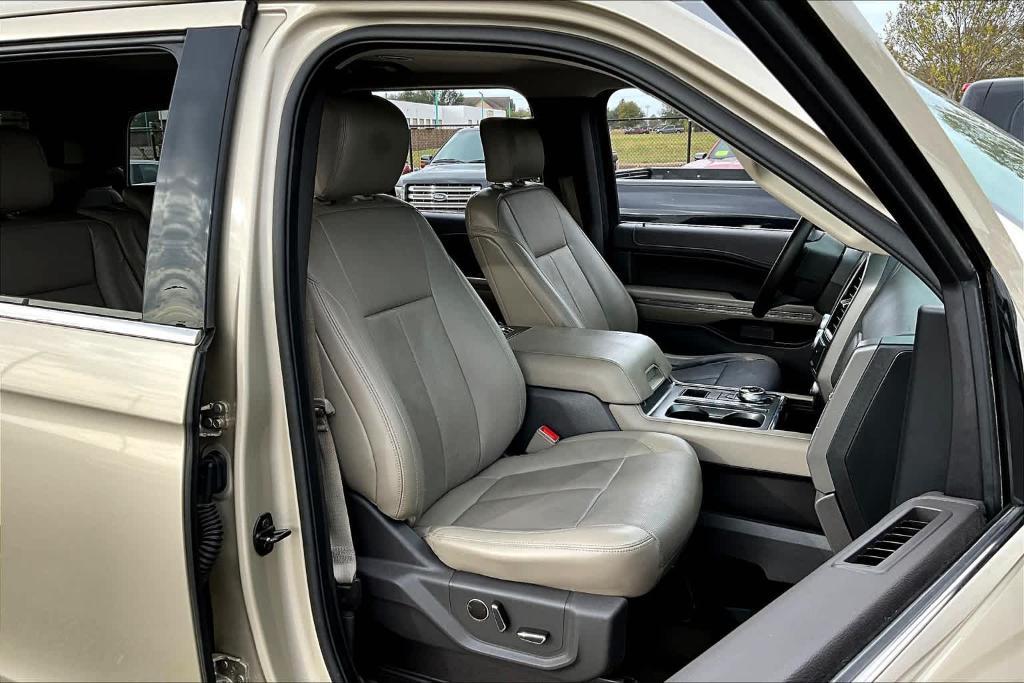 used 2018 Ford Expedition car, priced at $12,997