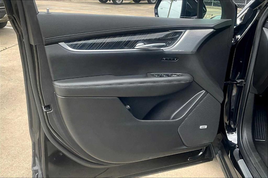 used 2023 Cadillac XT6 car, priced at $42,691