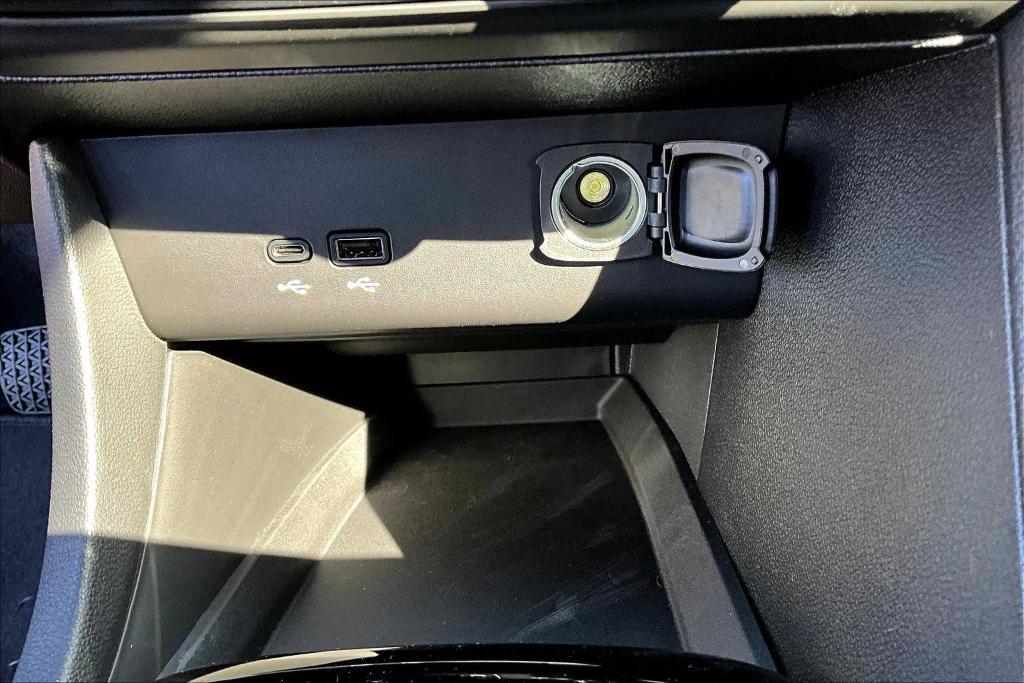 new 2025 Buick Encore GX car, priced at $29,085