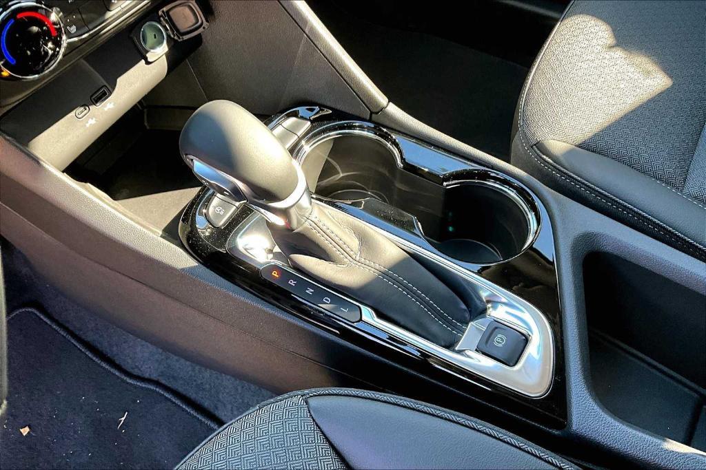 new 2025 Buick Encore GX car, priced at $29,085