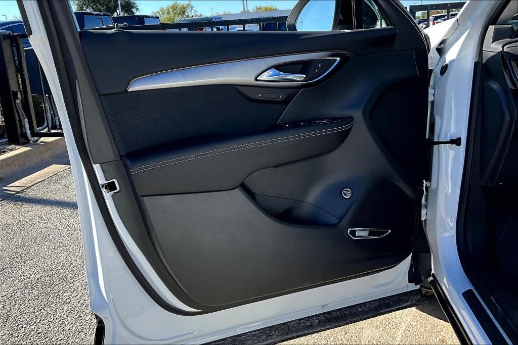 new 2025 Buick Envision car, priced at $43,240