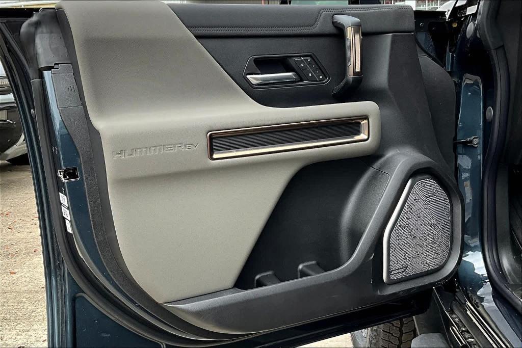 new 2025 GMC HUMMER EV SUV car, priced at $97,270