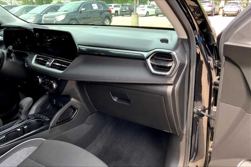 used 2024 Chevrolet TrailBlazer car, priced at $23,736