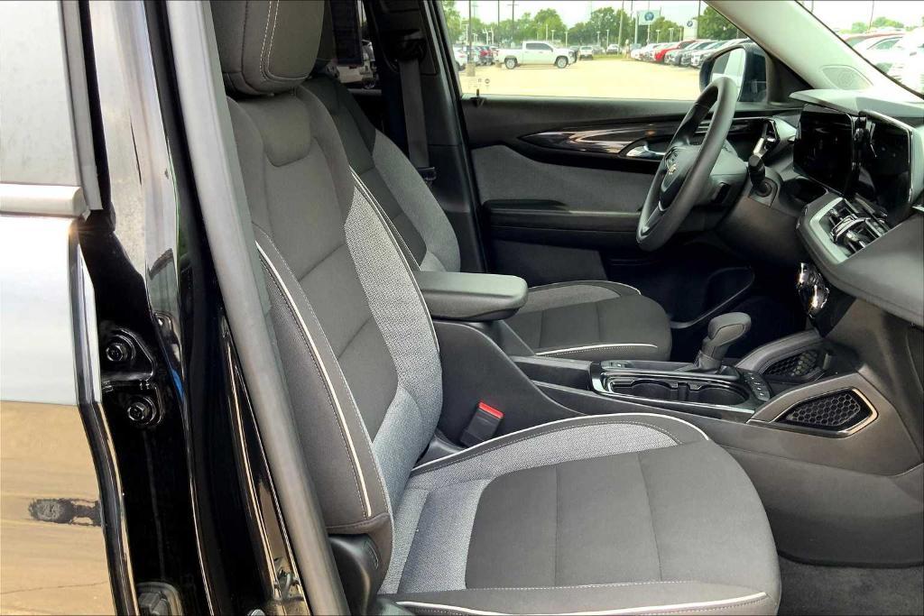 used 2024 Chevrolet TrailBlazer car, priced at $23,736