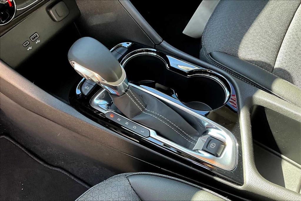 new 2025 Buick Encore GX car, priced at $24,387
