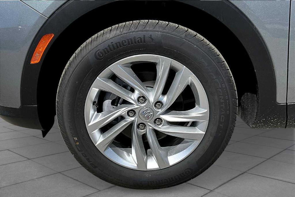 new 2025 Buick Envista car, priced at $27,030