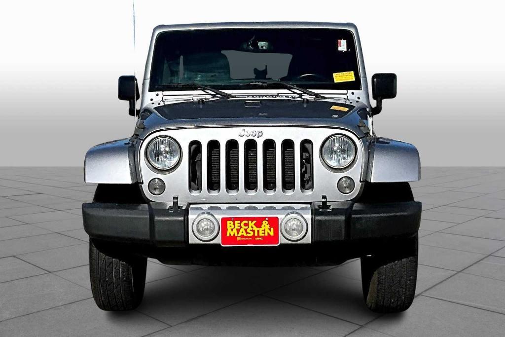 used 2015 Jeep Wrangler Unlimited car, priced at $18,845