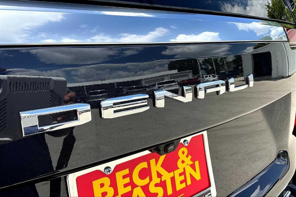 used 2025 GMC Yukon XL car, priced at $82,887