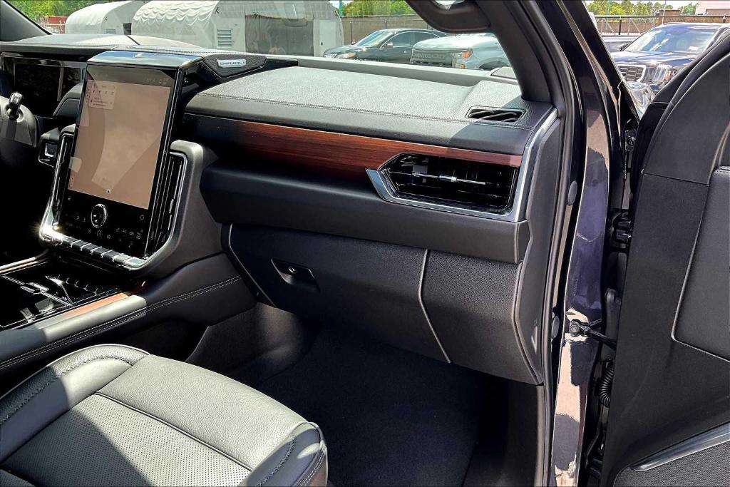 used 2025 GMC Yukon XL car, priced at $82,887