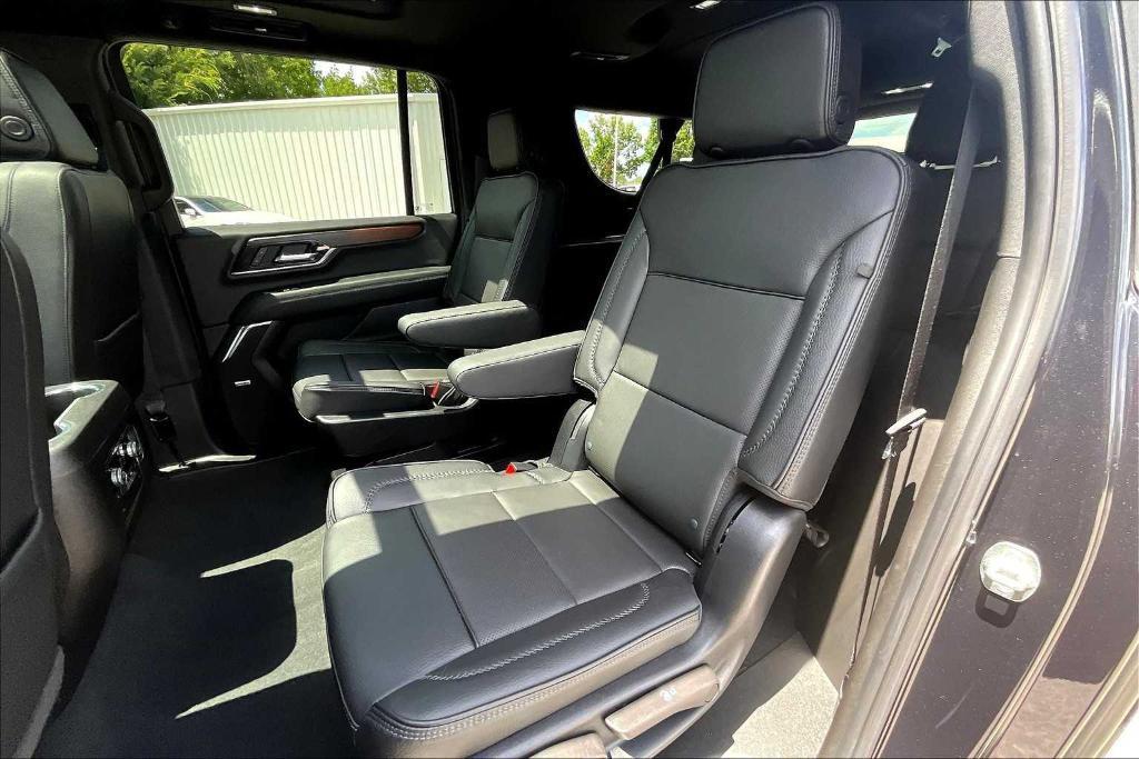 used 2025 GMC Yukon XL car, priced at $82,887
