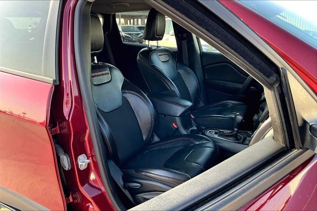 used 2021 Jeep Cherokee car, priced at $24,977