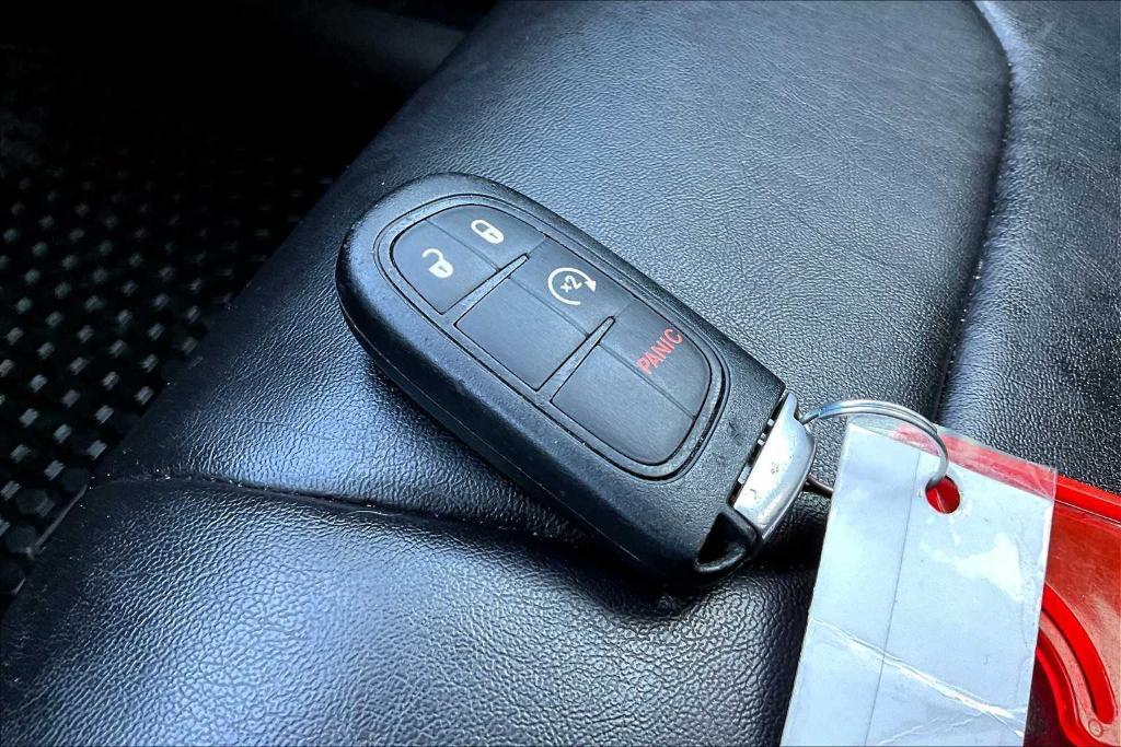used 2021 Jeep Cherokee car, priced at $24,977