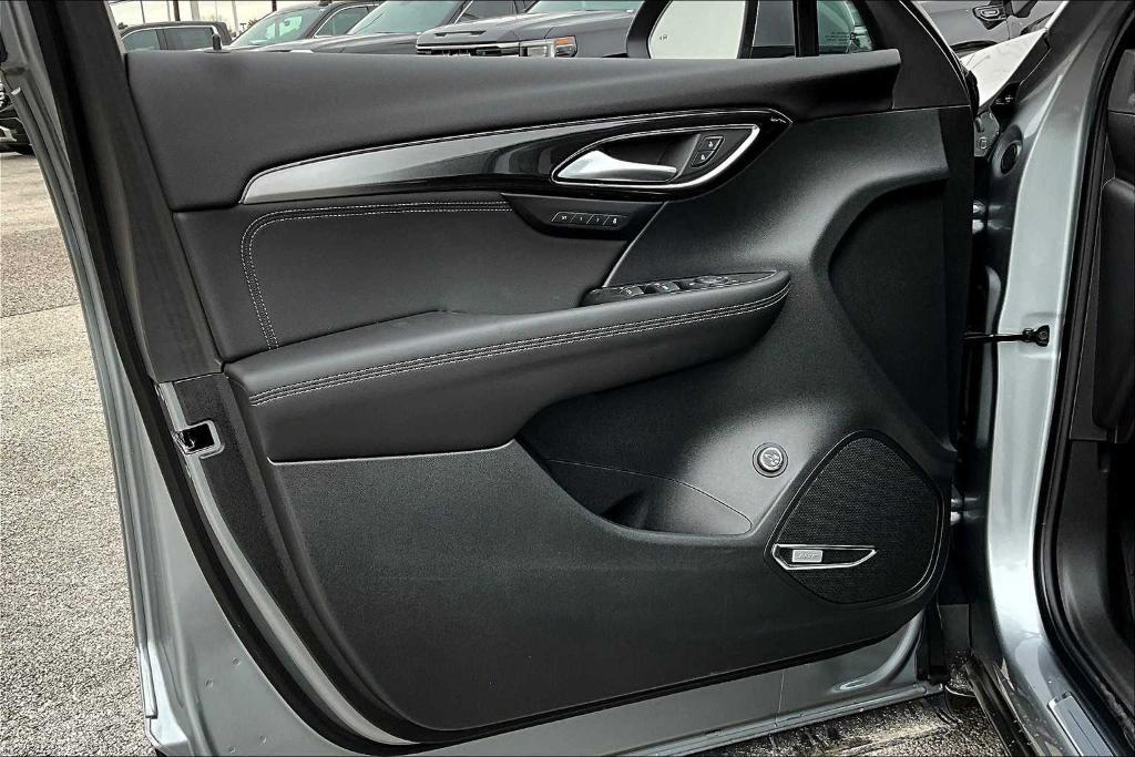 new 2025 Buick Envision car, priced at $36,740