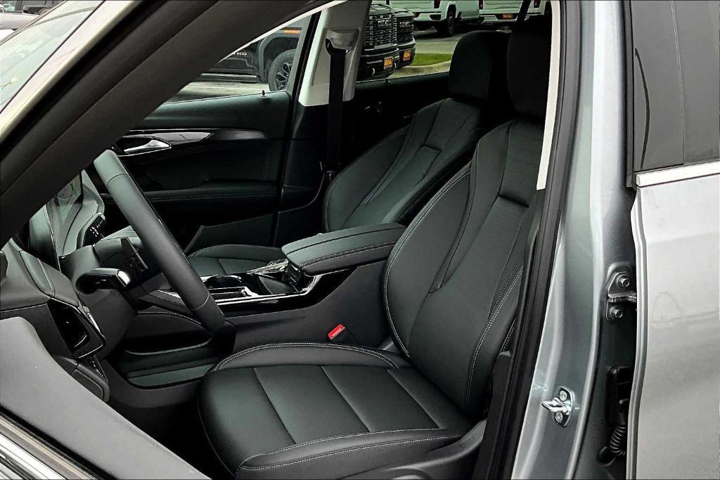 new 2025 Buick Envision car, priced at $36,740